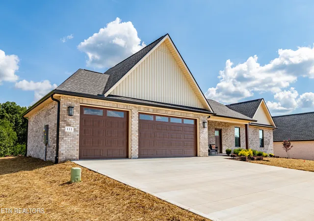 Photo 3 of Single family home for sale at 111 Burrstone Way, Maryville, TN 37803 | MLS# 1354132 | Listing updated on 2026-09-14