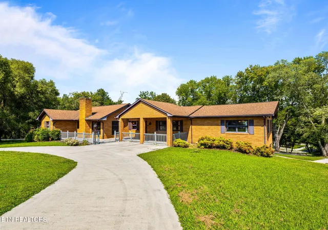 Photo 3 of Single family home for sale at 505 Claiborne Rd, La Follette, TN 37766 | MLS# 1354820 | Listing updated on 2026-09-08