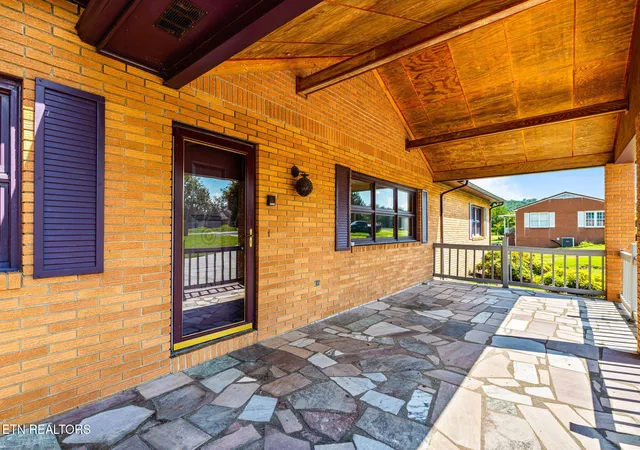 Photo 4 of Single family home for sale at 505 Claiborne Rd, La Follette, TN 37766 | MLS# 1354820 | Listing updated on 2026-09-08