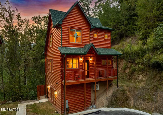 Photo 2 of Single family home for sale at 2106 Vly Crk Way, Sevierville, TN 37862 | MLS# 1356368 | Listing updated on 2026-09-22