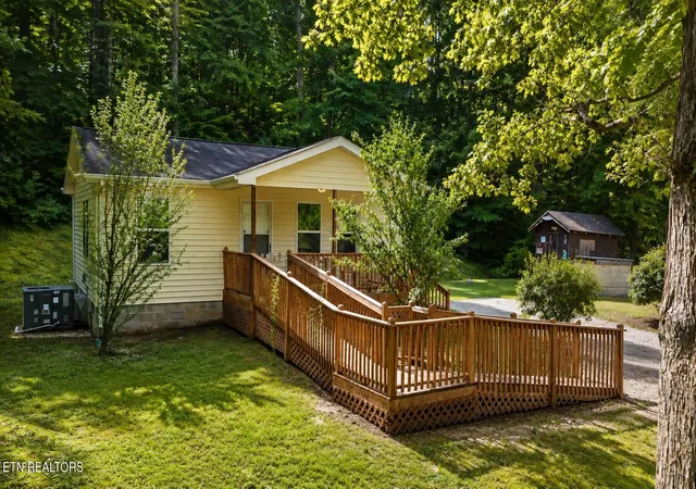 Photo 2 of Single family home for sale at 8657 Buffalo Rd, Oneida, TN 37841 | MLS# 1354350 | Listing updated on 2026-09-04