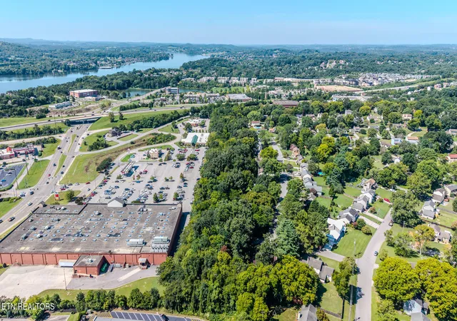 Photo 2 of Land for sale at Dunraven Wickersham Kimbrough Dr, Knoxville, TN 37922 | MLS# 1354008 | Listing updated on 2026-09-01