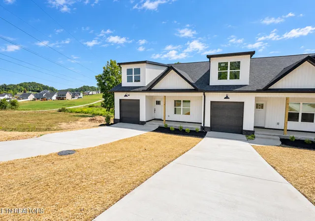 Photo 2 of Single family home for sale at 341 Webster Dr, Blaine, TN 37709 | MLS# 1353555 | Listing updated on 2026-09-13