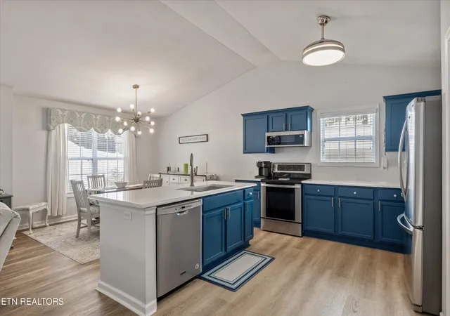 Photo 3 of Sale Pending at 2915 Sunlit Ter Rd, Knoxville, TN 37938 | MLS# 1355079 | Listing updated on 2026-09-15