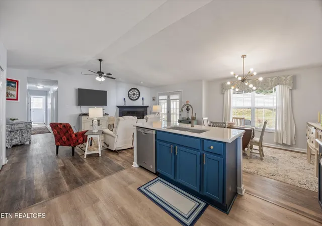Photo 3 of Sale Pending at 2915 Sunlit Ter Rd, Knoxville, TN 37938 | MLS# 1355079 | Listing updated on 2026-09-15