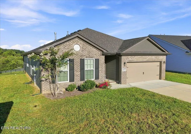 Photo 1 of Single family home for sale at 3509 Crimson Cir, Maryville, TN 37801 | MLS# 1355295 | Listing updated on 2026-09-21