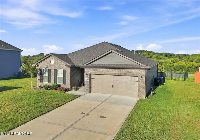 Photo 2 of Single family home for sale at 3509 Crimson Cir, Maryville, TN 37801 | MLS# 1355295 | Listing updated on 2026-09-21