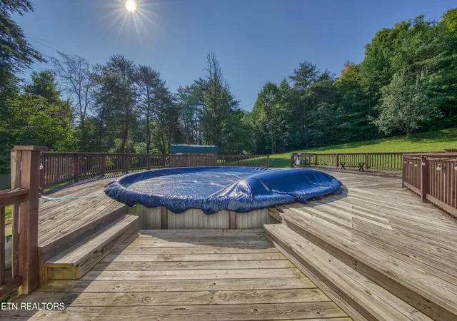 Photo 4 of Sale Pending at 8710 Finchwood Ln, Knoxville, TN 37924 | MLS# 1354110 | Listing updated on 2026-09-09