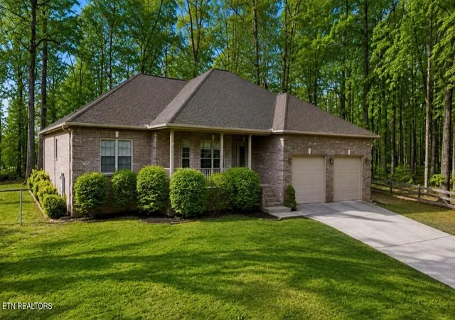 Photo 1 of Single family home for sale at 2501 Friar Wood Ln, Sevierville, TN 37876 | MLS# 1355132 | Listing updated on 2026-10-19