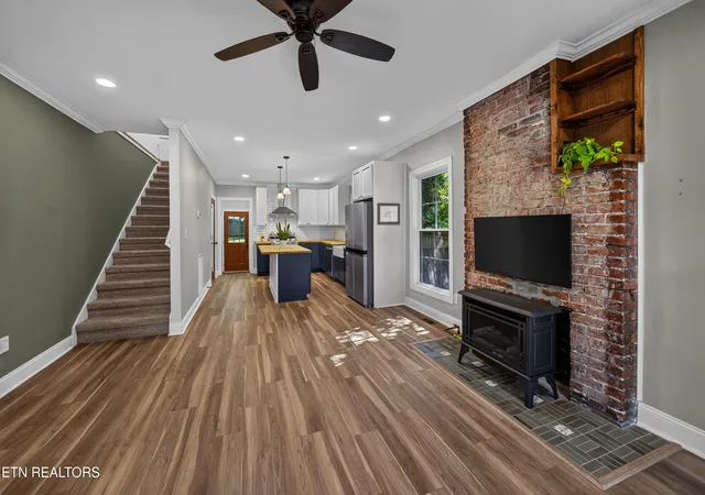 Photo 2 of Single family home for sale at 1613 Dunbar St, Knoxville, TN 37921 | MLS# 1354978 | Listing updated on 2026-09-18