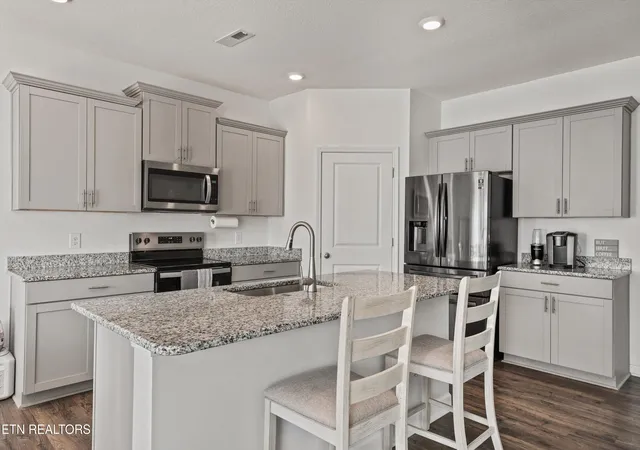 Photo 3 of Sale Pending at 3518 Rylee Jean Way, Maryville, TN 37804 | MLS# 1354351 | Listing updated on 2026-09-24