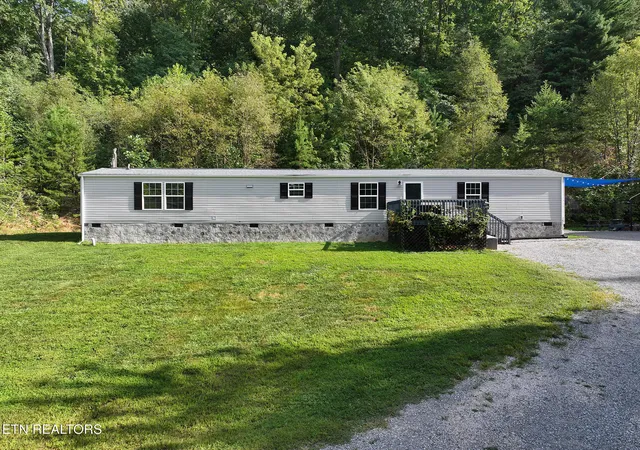 Photo 3 of Sale Pending at 746 John Romines Wy, Knoxville, TN 37918 | MLS# 1353498 | Listing updated on 2026-09-16
