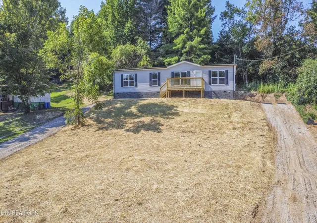 Photo 3 of Single family home for sale at 239 Honey Dr, New Tazewell, TN 37825 | MLS# 1353607 | Listing updated on 2026-10-09