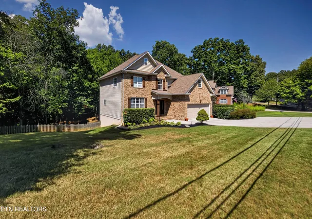Photo 2 of Single family home for sale at 8821 Nubbin Ridge Rd, Knoxville, TN 37923 | MLS# 1354450 | Listing updated on 2026-09-08