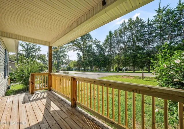 Photo 2 of Single family home for sale at 429 Woodlawn Pike, Knoxville, TN 37920 | MLS# 1353729 | Listing updated on 2026-09-19
