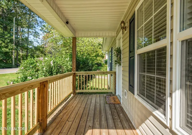 Photo 3 of Single family home for sale at 429 Woodlawn Pike, Knoxville, TN 37920 | MLS# 1353729 | Listing updated on 2026-09-19