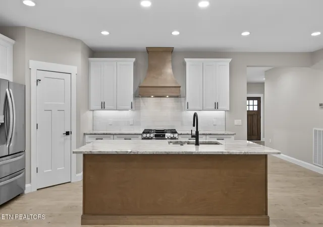 Photo 2 of Single family home for sale at 152 Natchez Cir, Crossville, TN 38558 | MLS# 1354794 | Listing updated on 2026-09-08