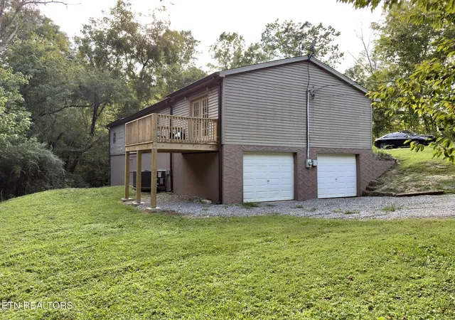 Photo 2 of Single family home for sale at 1516 Smallman Rd, Knoxville, TN 37920 | MLS# 1353825 | Listing updated on 2026-09-16