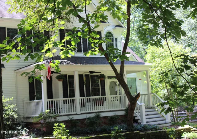 Photo 3 of Single family home for sale at 117 Saratoga Dr, Clinton, TN 37716 | MLS# 1353894 | Listing updated on 2026-09-26