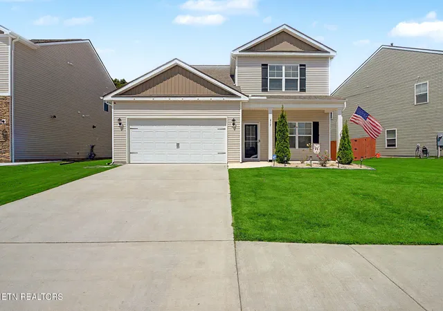 Photo 1 of Single family home for sale at 217 Ibis Loop, Oak Ridge, TN 37830 | MLS# 1354491 | Listing updated on 2026-09-22