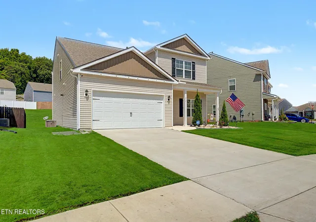 Photo 2 of Single family home for sale at 217 Ibis Loop, Oak Ridge, TN 37830 | MLS# 1354491 | Listing updated on 2026-09-22