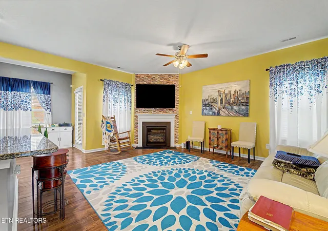Photo 3 of Single family home for sale at 217 Ibis Loop, Oak Ridge, TN 37830 | MLS# 1354491 | Listing updated on 2026-09-22