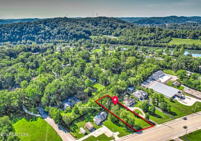 Photo 4 of Land for sale at S Charles G Seivers Blvd, Clinton, TN 37716 | MLS# 1353612 | Listing updated on 2026-09-18