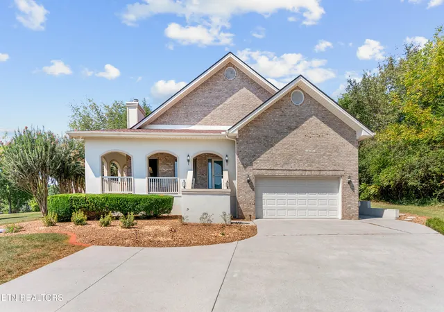 Photo 2 of Single family home for sale at 153 Oonoga Wy, Loudon, TN 37774 | MLS# 1353720 | Listing updated on 2026-09-12