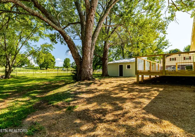 Photo 2 of Single family home for sale at 408 Amerine Rd, Maryville, TN 37804 | MLS# 1354068 | Listing updated on 2026-09-03