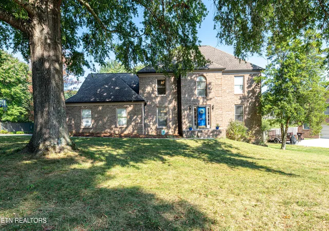 Photo 1 of Single family home for sale at 327 Sundown Rd, Knoxville, TN 37934 | MLS# 1353725 | Listing updated on 2026-09-17