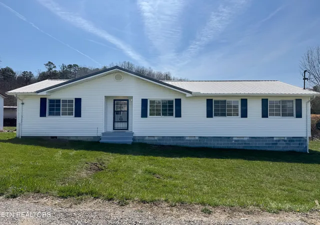 Photo 1 of Single family home for sale at 130 Hunley Acres, Speedwell, TN 37870 | MLS# 1354920 | Listing updated on 2026-09-09