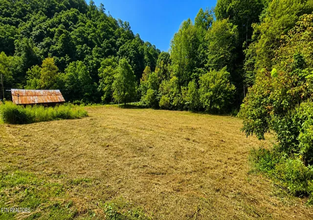 Photo 1 of Sale Pending at 718 Kettle Hollow Rd, Maynardville, TN 37807 | MLS# 1353686 | Listing updated on 2026-09-08