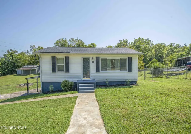 Photo 1 of Sale Pending at 308 Cash Rd, Knoxville, TN 37924 | MLS# 1353813 | Listing updated on 2026-10-05