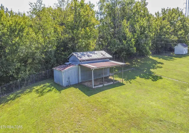 Photo 2 of Sale Pending at 308 Cash Rd, Knoxville, TN 37924 | MLS# 1353813 | Listing updated on 2026-10-05