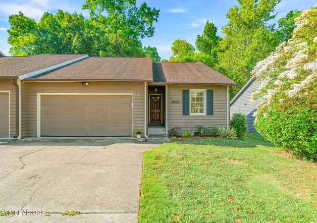 Photo 1 of Condo for sale at 10456 Laura Lee Ln, Knoxville, TN 37922 | MLS# 1354031 | Listing updated on 2026-09-15
