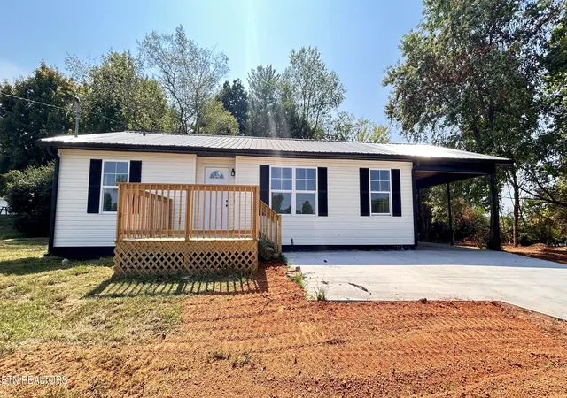 Photo 3 of Single family home for sale at 1810 Eastern Ave, Morristown, TN 37813 | MLS# 1356662 | Listing updated on 2026-10-10