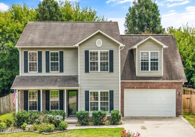Photo 1 of Single family home for sale at 7216 Kennon Springs Ln, Knoxville, TN 37909 | MLS# 1353939 | Listing updated on 2026-09-17