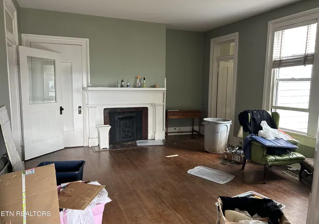 Photo 3 of Single family home for sale at 501 N High St, Sweetwater, TN 37874 | MLS# 1354074 | Listing updated on 2026-09-08