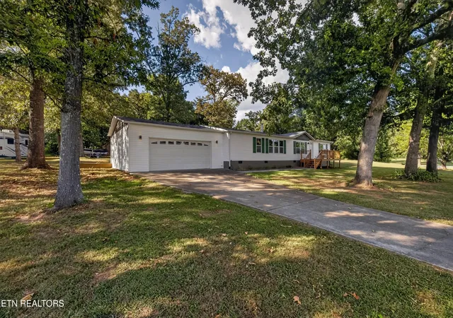 Photo 3 of Single family home for sale at 5241 Morganton Blvd, Greenback, TN 37742 | MLS# 1354042 | Listing updated on 2026-09-04