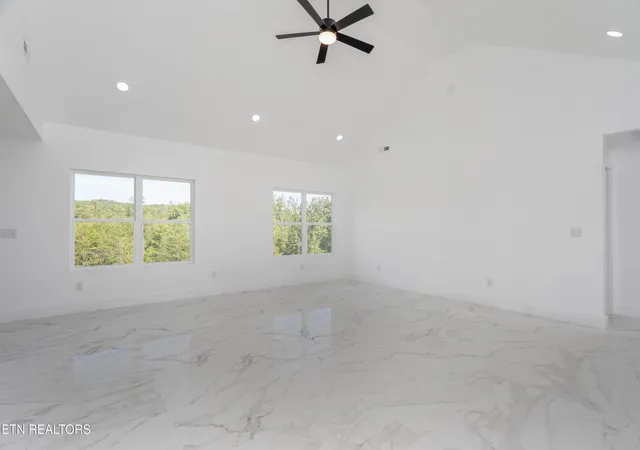 Photo 3 of Single family home for sale at 414 Windy Ridge Dr, Dayton, TN 37321 | MLS# 1353912 | Listing updated on 2026-09-01