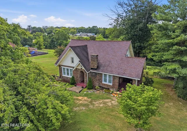 Photo 3 of Single family home for sale at 507 Lafayette Rd, Red Boiling Springs, TN 37150 | MLS# 1354216 | Listing updated on 2026-09-25