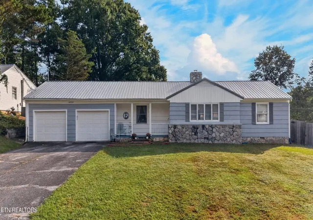 Photo 1 of Single family home for sale at 209 Susong Ln, Greeneville, TN 37743 | MLS# 1355708 | Listing updated on 2026-10-08