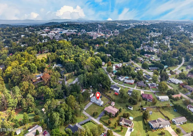 Photo 34 of Single family home for sale at 209 Susong Ln, Greeneville, TN 37743 | MLS# 1355708 | Listing updated on 2026-10-08