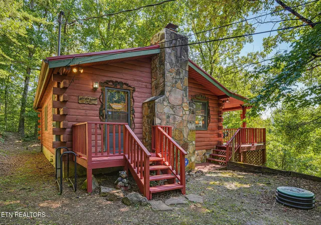 Single family home for sale at 2934 Heavens Path Way, Sevierville, TN 37862 | MLS# 1354174