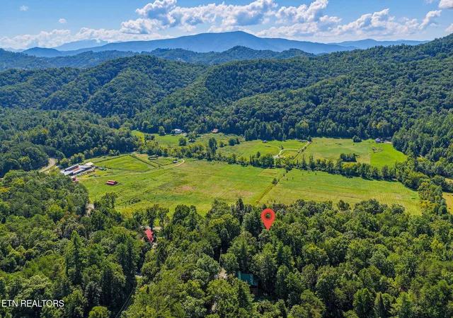 Photo 4 of Single family home for sale at 2934 Heavens Path Way, Sevierville, TN 37862 | MLS# 1354174 | Listing updated on 2026-09-21