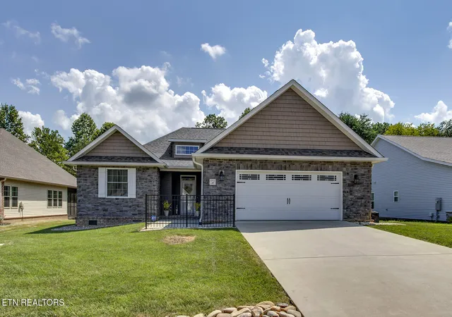 Photo 1 of Single family home for sale at 156 Elokwa Way, Loudon, TN 37774 | MLS# 1354043 | Listing updated on 2026-09-03