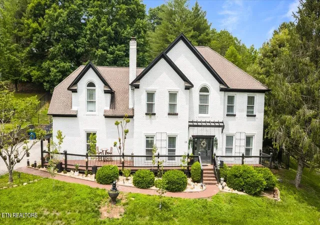 Photo 2 of Single family home for sale at 15 Radisson Cvs, Oak Ridge, TN 37830 | MLS# 1353896 | Listing updated on 2026-09-01