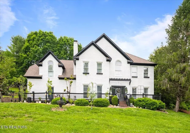 Photo 3 of Single family home for sale at 15 Radisson Cvs, Oak Ridge, TN 37830 | MLS# 1353896 | Listing updated on 2026-09-01