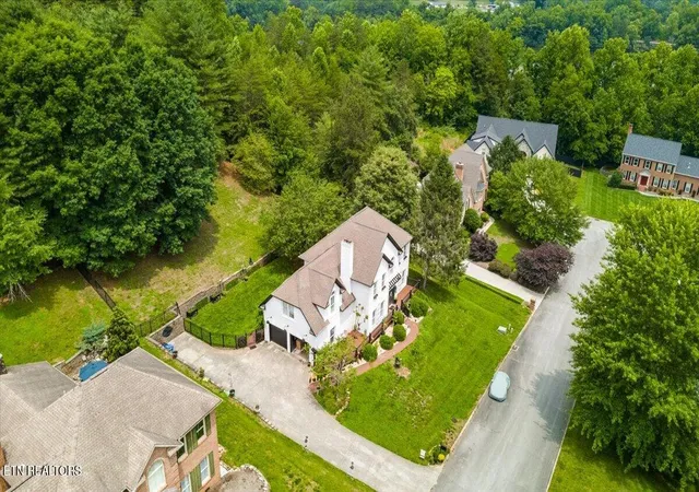 Photo 4 of Single family home for sale at 15 Radisson Cvs, Oak Ridge, TN 37830 | MLS# 1353896 | Listing updated on 2026-09-01