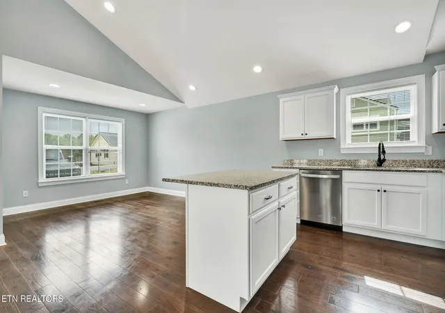 Photo 4 of Single family home for sale at 440 SE Johnson Blvd, Cleveland, TN 37311 | MLS# 1353892 | Listing updated on 2026-09-01